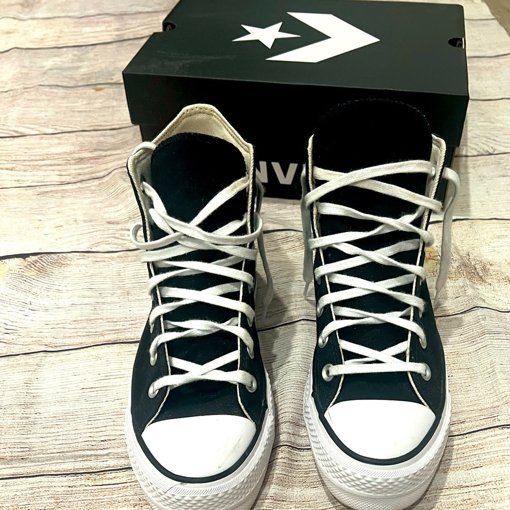 Size 7 Platform Converse